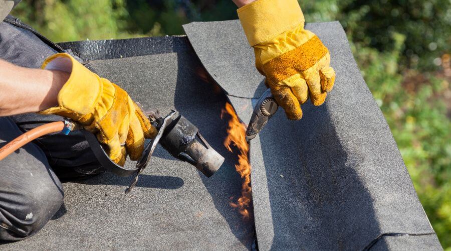 Professional gutter cleaning in Colby, KS